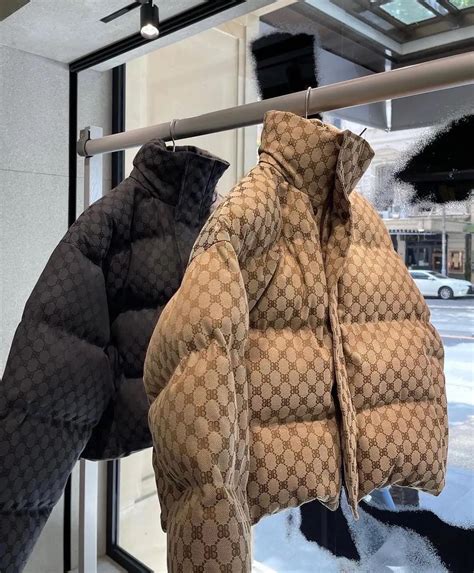 gucci balenciaga tas|balenciaga gucci puffer.